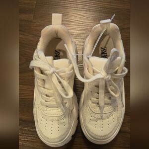 Zara Kids Cream Lace-Up Sneakers Size 29